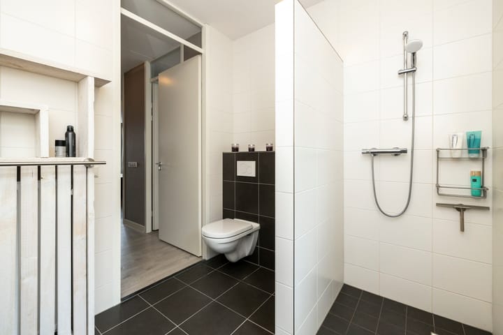 Tussenwoning te koop: Van Bergenhenegouwenlaan 3, Poeldijk