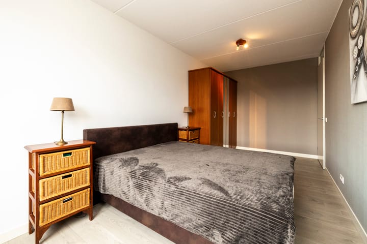 Tussenwoning te koop: Van Bergenhenegouwenlaan 3, Poeldijk
