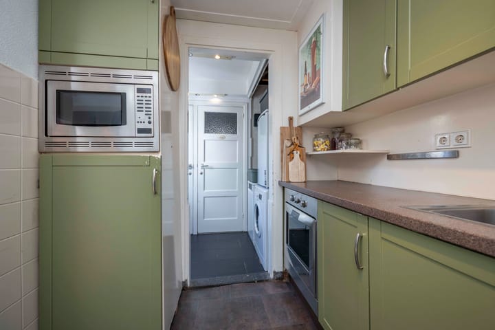 Tussenwoning te koop: Jan Maurits van Nassaustraat 12, Tilburg
