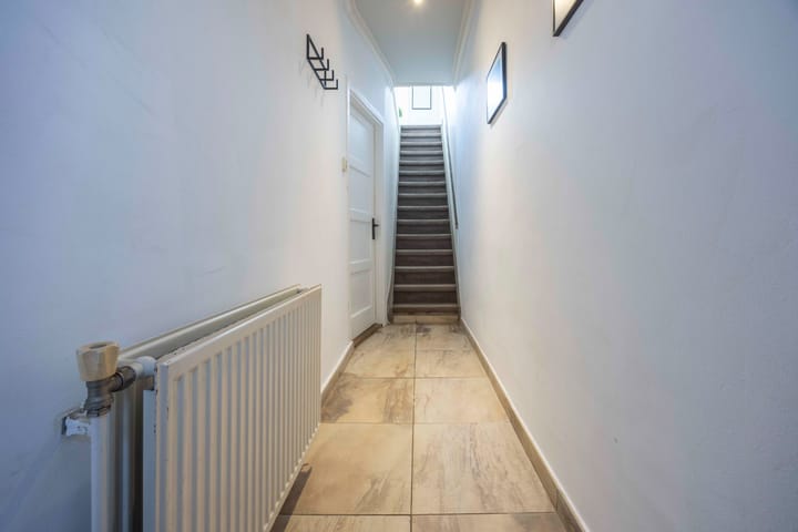 Tussenwoning te koop: Jan Maurits van Nassaustraat 12, Tilburg