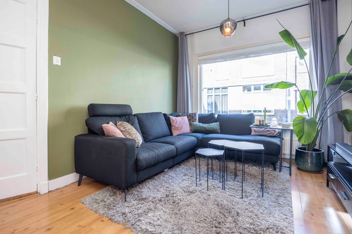 Tussenwoning te koop: Jan Maurits van Nassaustraat 12, Tilburg