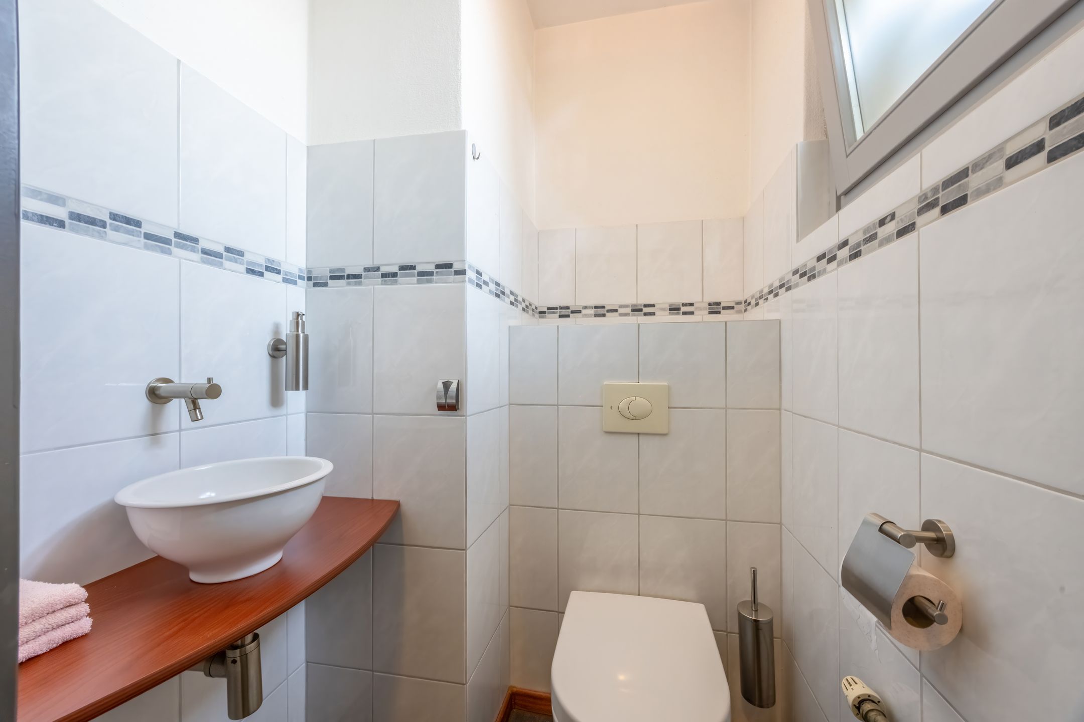 Photo 9 of Dorpsstraat 108