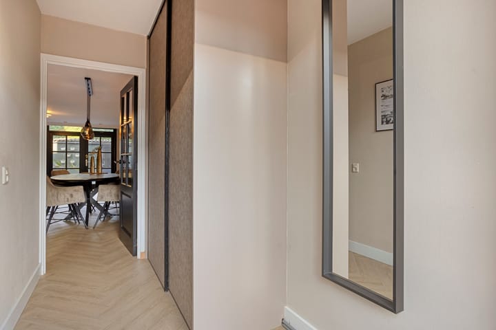 Hoekwoning te koop: Burgemeester van Heesbeenstraat 36, Vlijmen