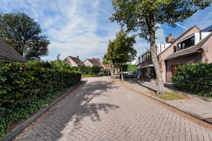 Tussenwoning te koop: Regge 78, Tilburg