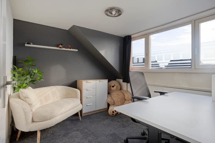 Hoekwoning te koop: Burgemeester van Heesbeenstraat 36, Vlijmen