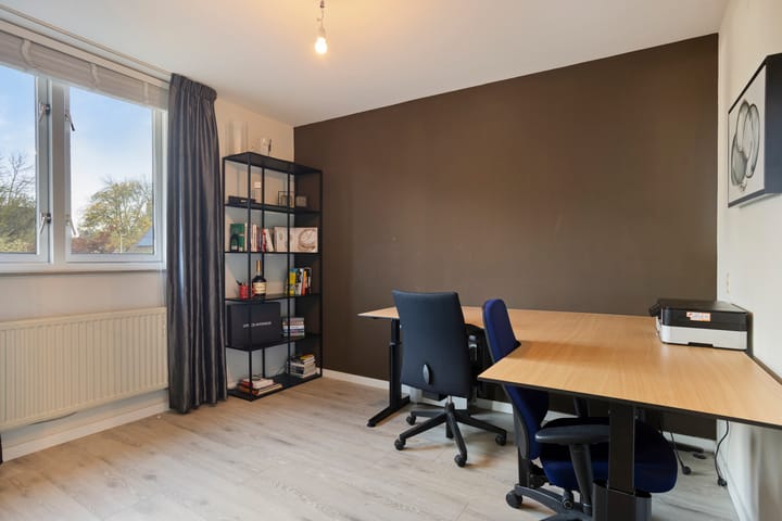 Hoekwoning te koop: Burgemeester van Heesbeenstraat 36, Vlijmen