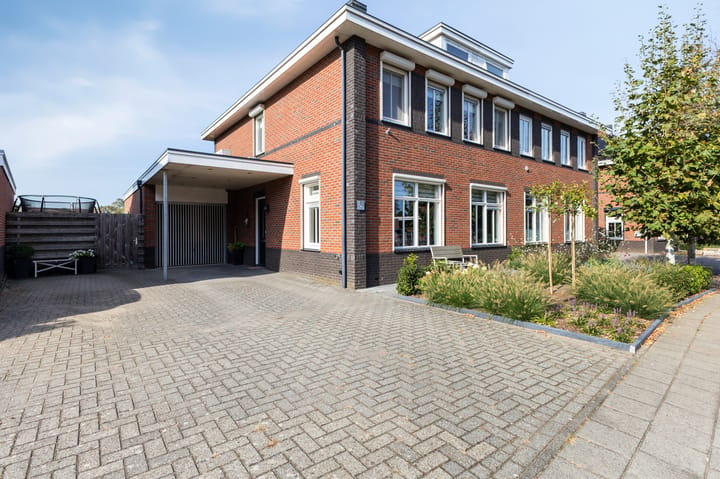 Twee-onder-één-kap te koop: Brummelhof 35, Azewijn