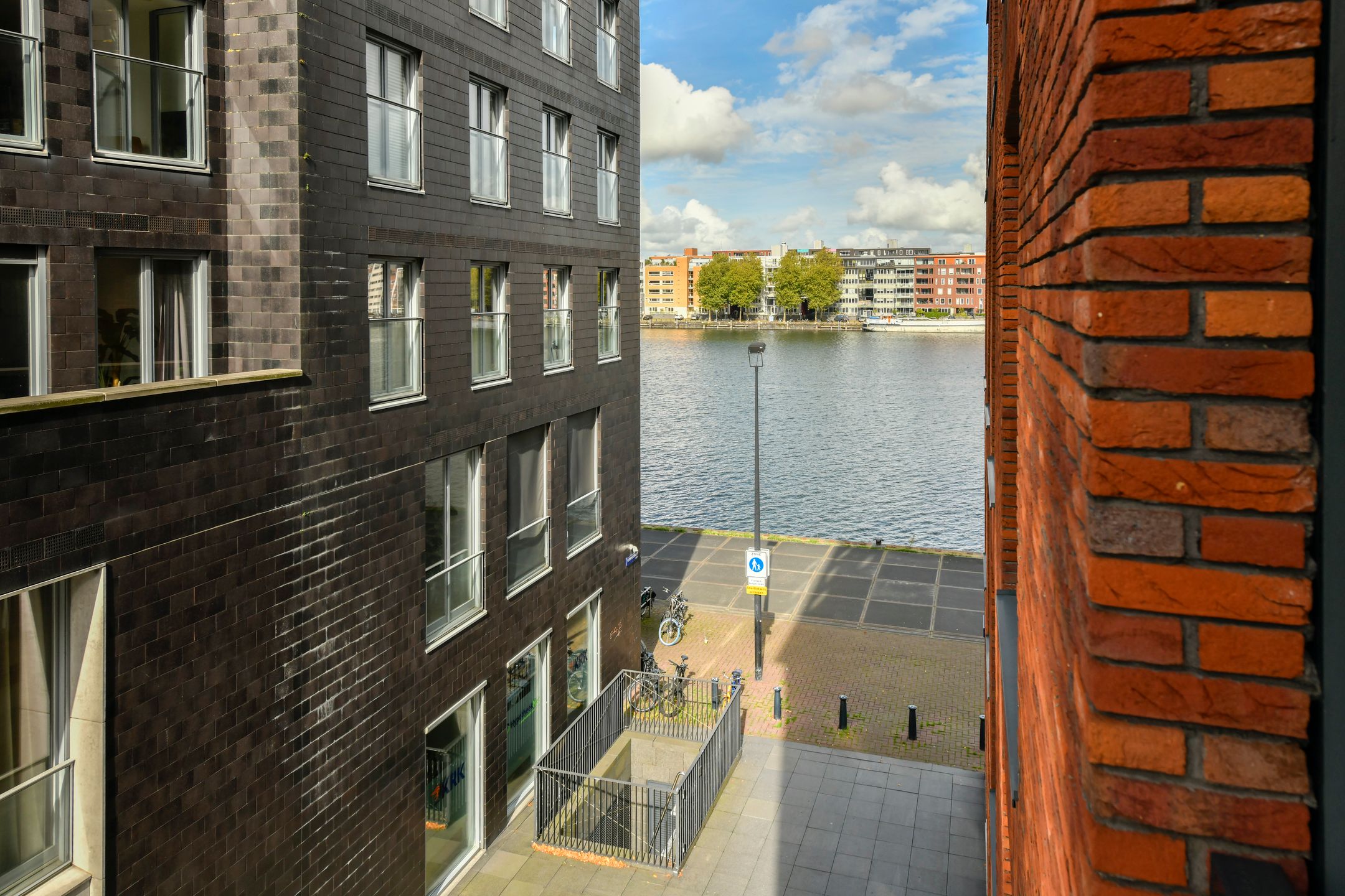Photo 33 of Purperhoedenveem 32