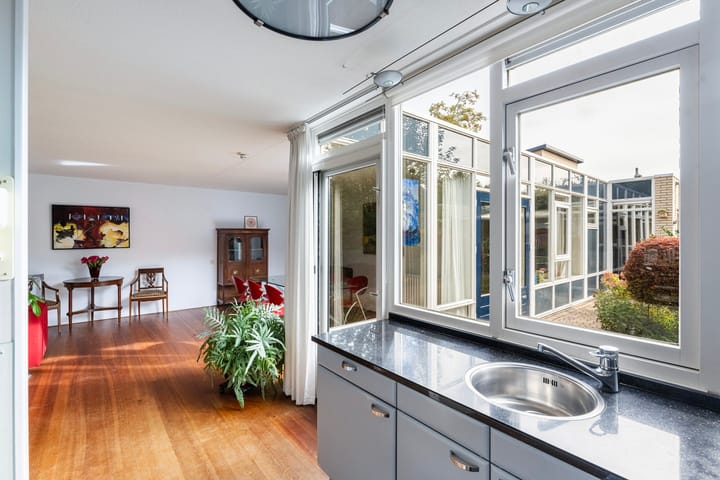 Tussenwoning te koop: Lünenstraat 11, Zwolle