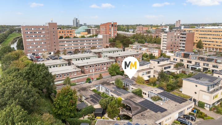 Tussenwoning te koop: Lünenstraat 11, Zwolle