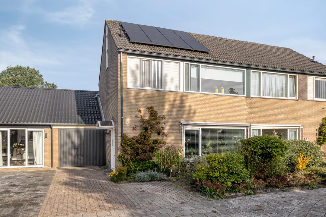Photo 1 of Huygensstraat 20