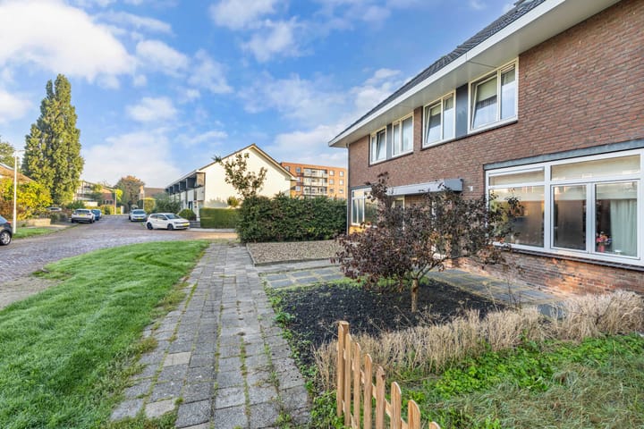 Tussenwoning te koop: Westhemstraat 13, Sneek