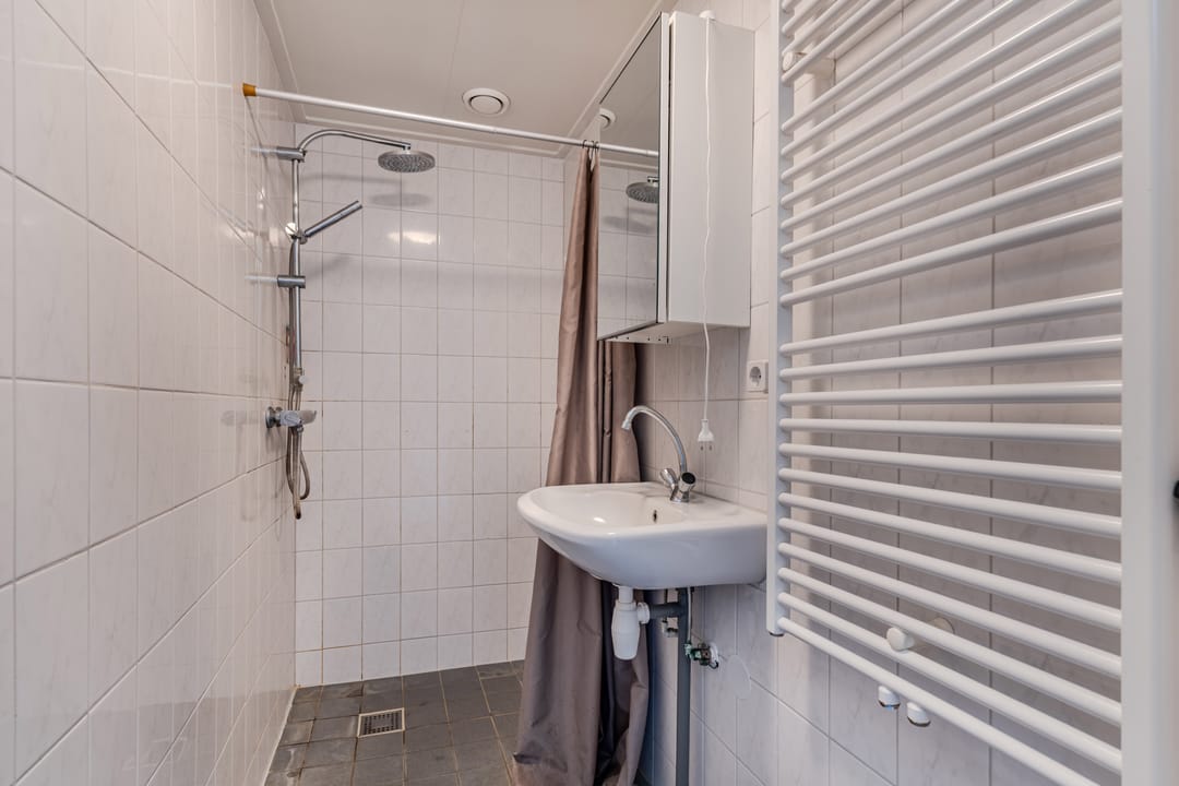 Photo 37 of Westhemstraat 13