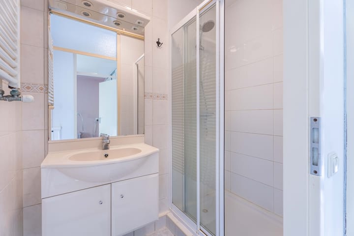 Appartement te koop: Arthur van Schendelplein 41, Hillegom