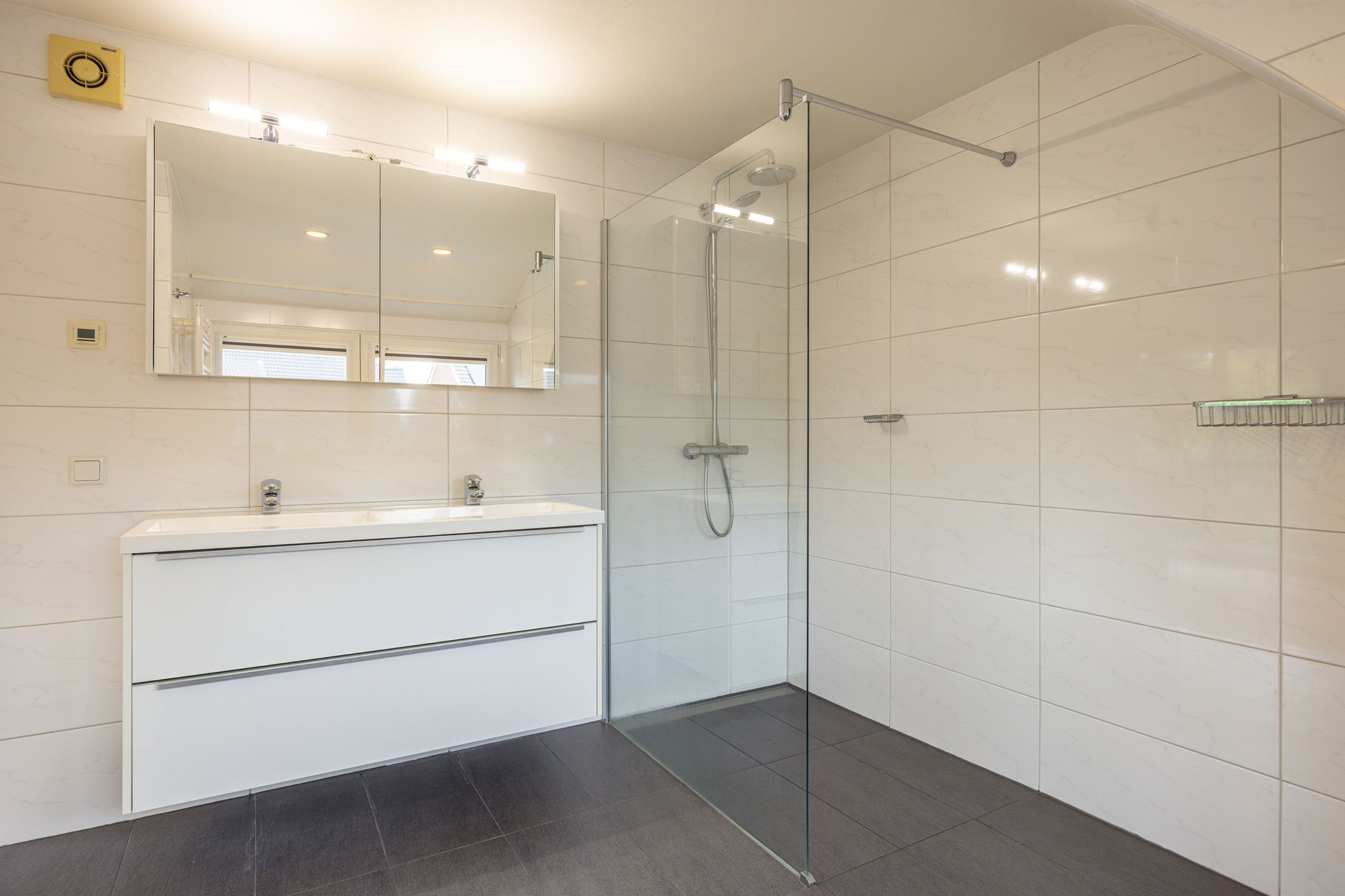 Photo 42 of Bernard Pothaststraat 47