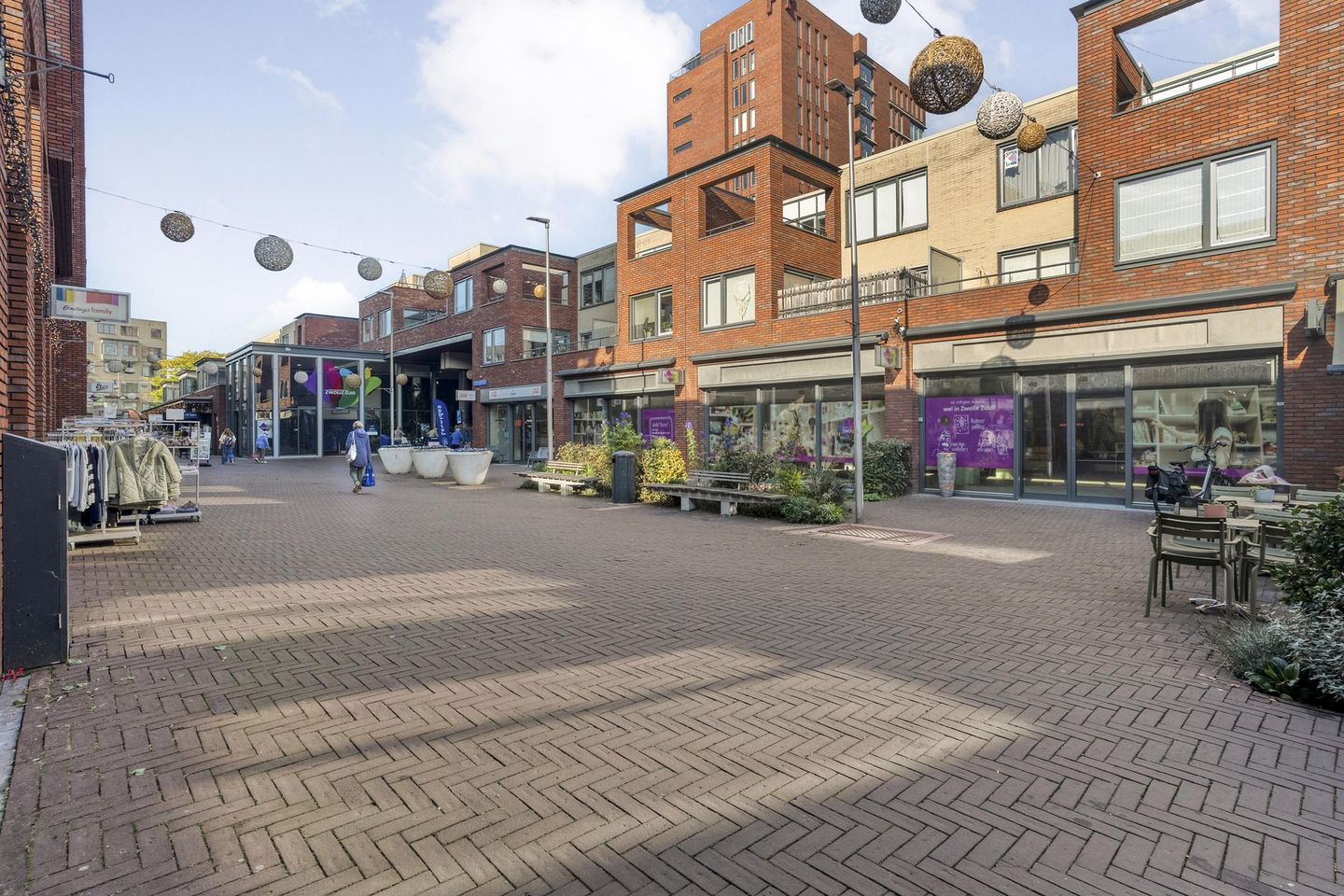 View photo 2 of Van der Capellenstraat 158
