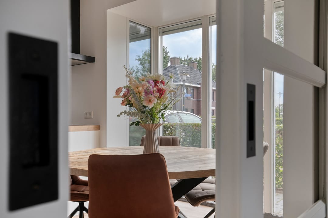 Photo 8 of Schoolstraat 44