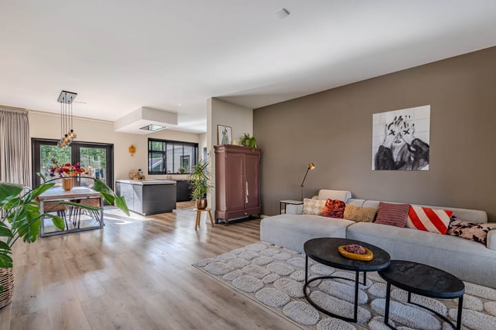 Vrijstaande woning te koop: Dr.Mulderstraat 9, Noordwolde (Fr)