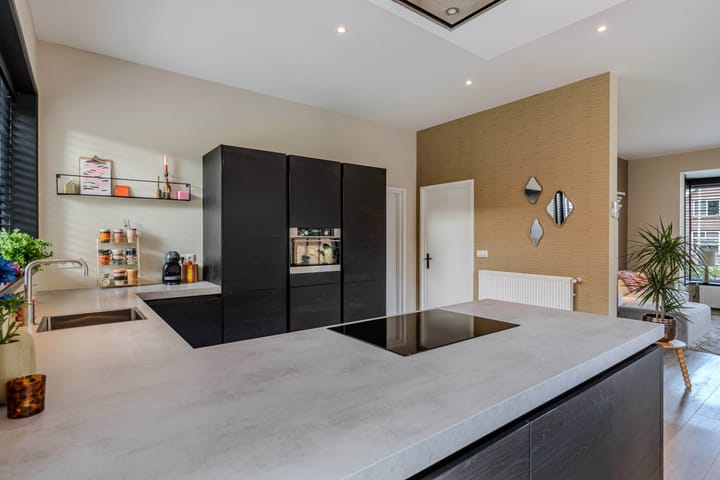 Vrijstaande woning te koop: Dr.Mulderstraat 9, Noordwolde (Fr)