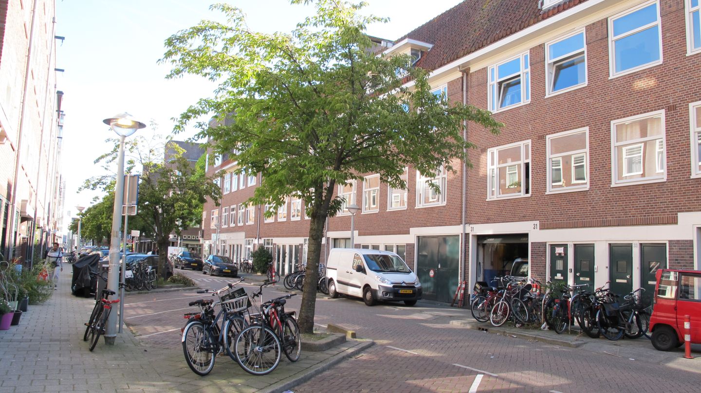 Bekijk foto 2 van Balboastraat 29-H