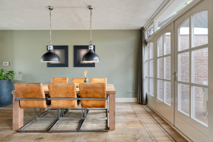 Tussenwoning te koop: Koningin Emmastraat 26, Kaatsheuvel