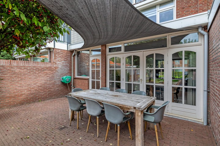 Tussenwoning te koop: Koningin Emmastraat 26, Kaatsheuvel
