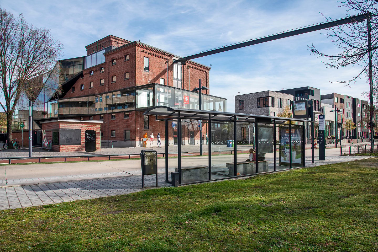 View photo 2 of Lonnekerspoorlaan 114
