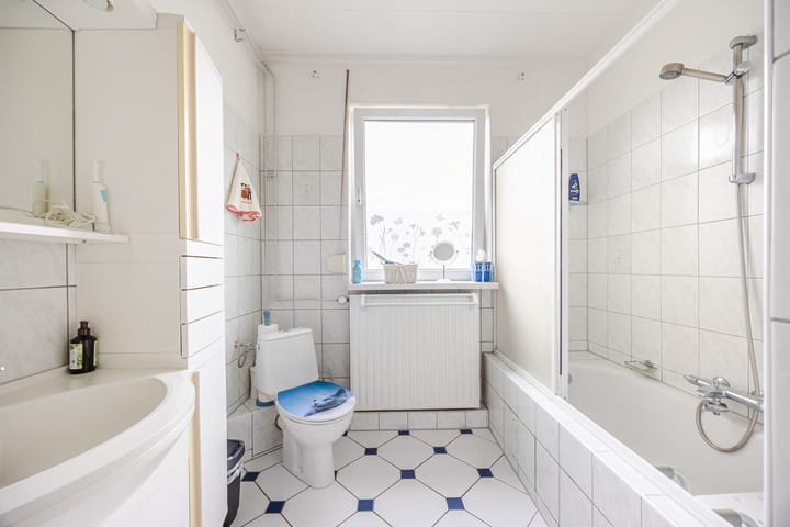 Vrijstaande woning te koop: Molendijk 50, Dinteloord