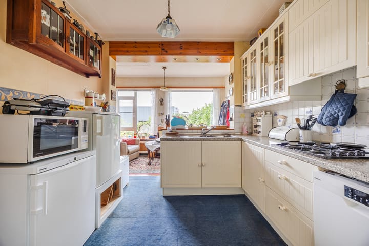 Vrijstaande woning te koop: Molendijk 50, Dinteloord