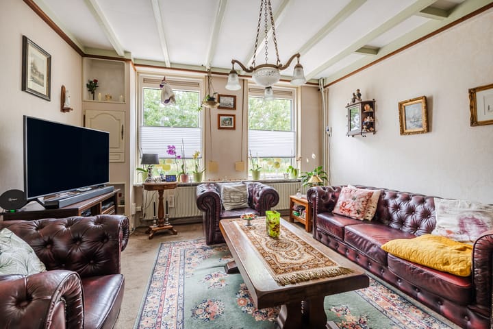 Vrijstaande woning te koop: Molendijk 50, Dinteloord