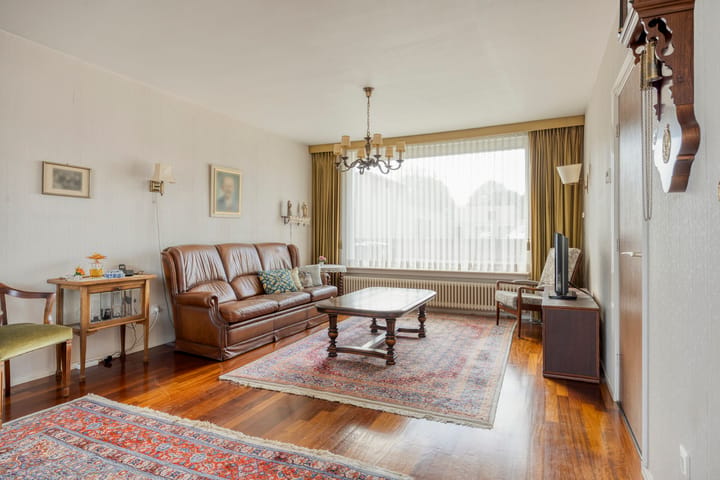 Hoekwoning te koop: Meerloseweg 12, Uden