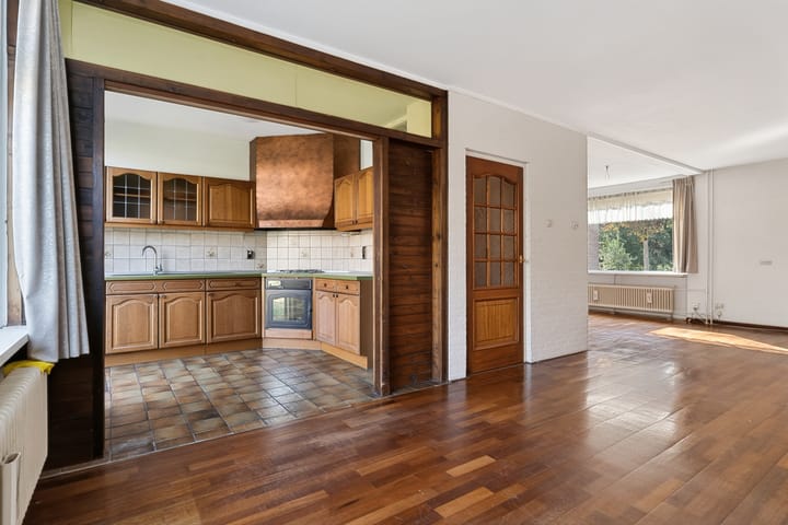 Tussenwoning te koop: Kolebossenlaan 7, Ijmuiden