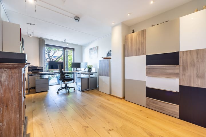 Tussenwoning te koop: Anthony Fokkersingel 86, 'S-Gravenhage
