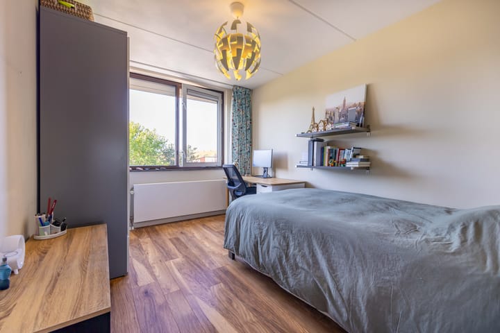 Tussenwoning te koop: Anthony Fokkersingel 86, 'S-Gravenhage