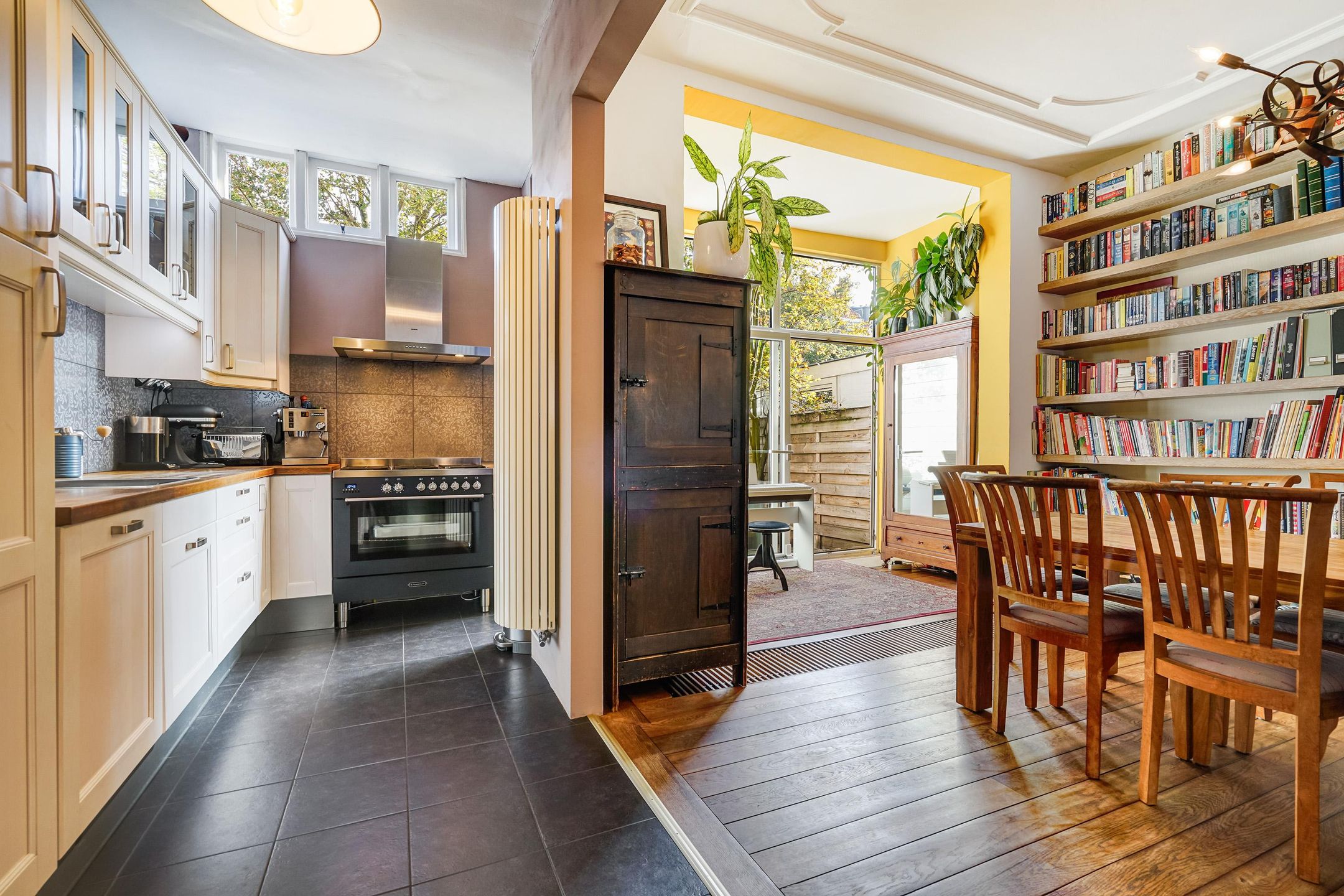 Photo 9 of Van Kinsbergenstraat 59