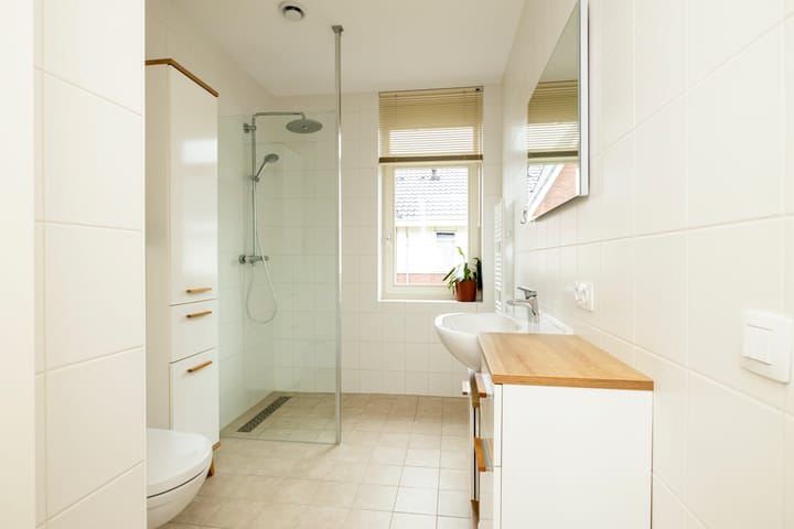 Tussenwoning te koop: Loo 25, Poeldijk