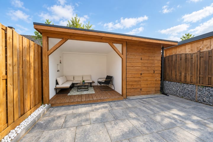 Tussenwoning te koop: Notarisappel 84, Tiel