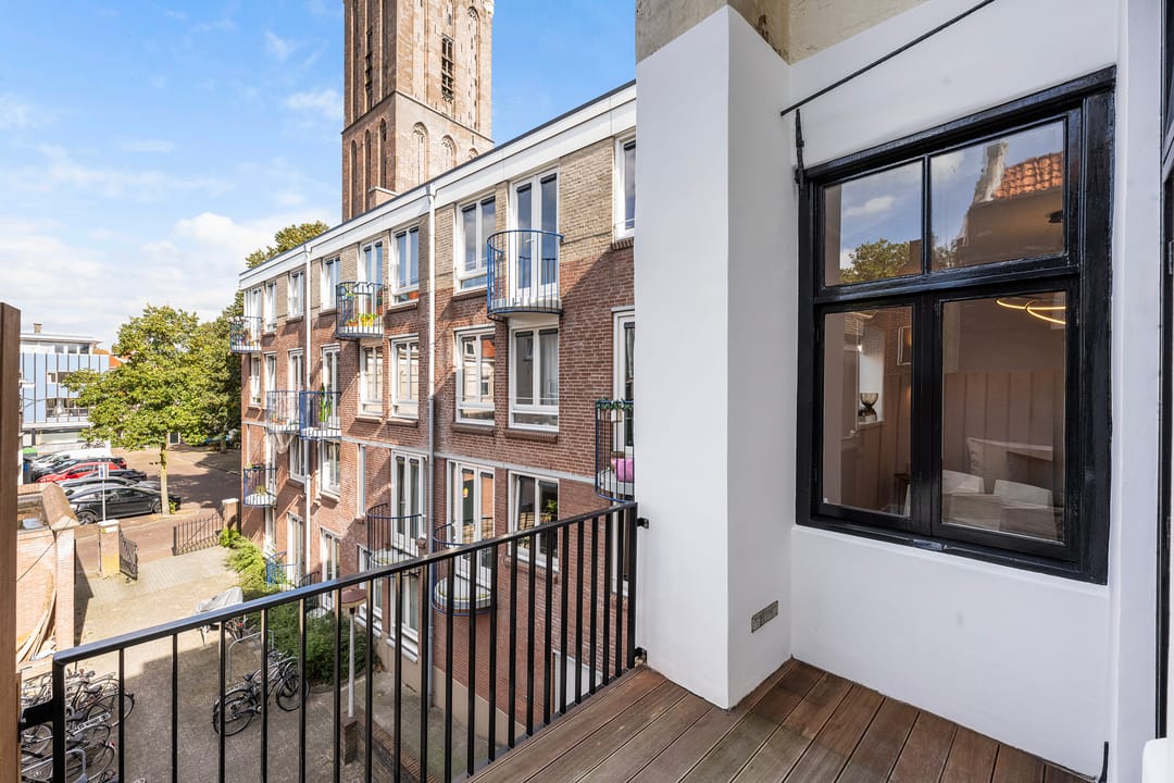 Photo 16 of Kamperstraat 24-A