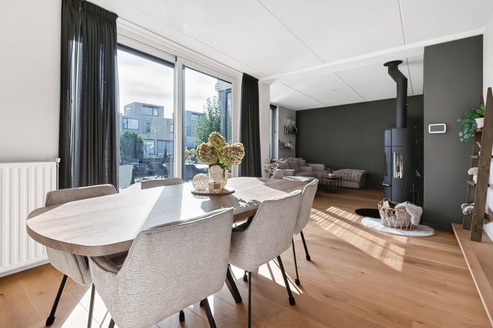 Tussenwoning te koop: Bebopdreef 8, Harderwijk