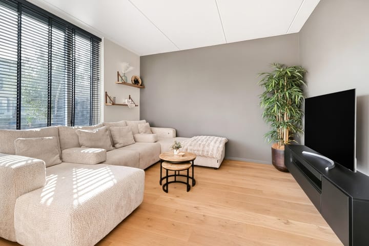 Tussenwoning te koop: Bebopdreef 8, Harderwijk