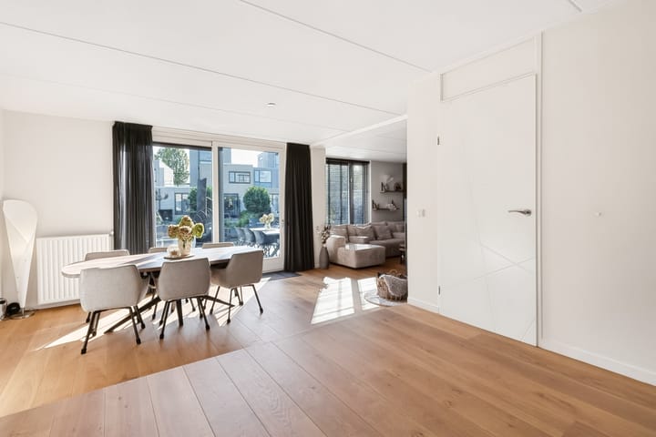 Tussenwoning te koop: Bebopdreef 8, Harderwijk