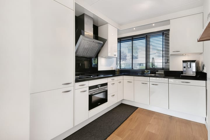 Tussenwoning te koop: Bebopdreef 8, Harderwijk