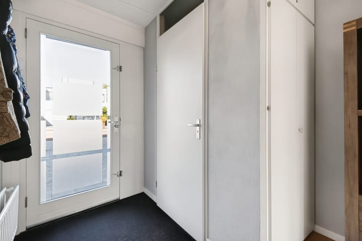 Tussenwoning te koop: Bebopdreef 8, Harderwijk
