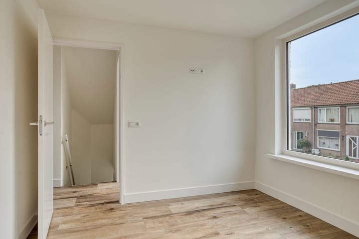Tussenwoning te koop: Scholtinkstraat 220, Losser