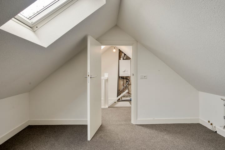 Tussenwoning te koop: Scholtinkstraat 220, Losser