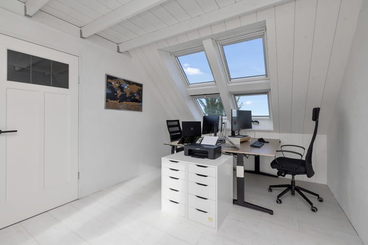 Tussenwoning te koop: Meerval 63, Schagen