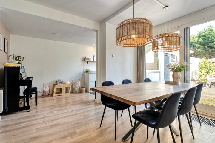 Tussenwoning te koop: Willem Barentszstraat 37, Zwolle