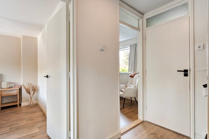 Tussenwoning te koop: Willem Barentszstraat 37, Zwolle