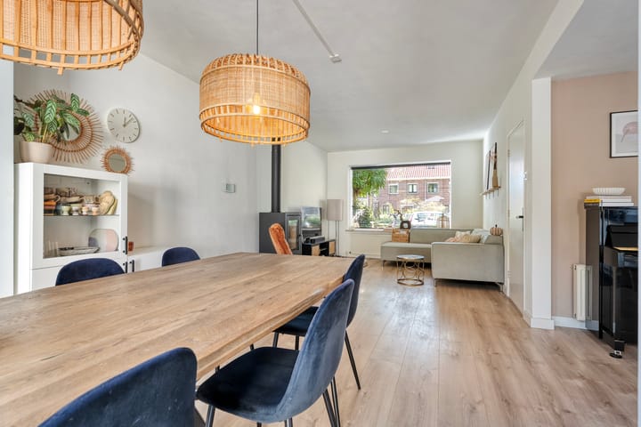 Tussenwoning te koop: Willem Barentszstraat 37, Zwolle