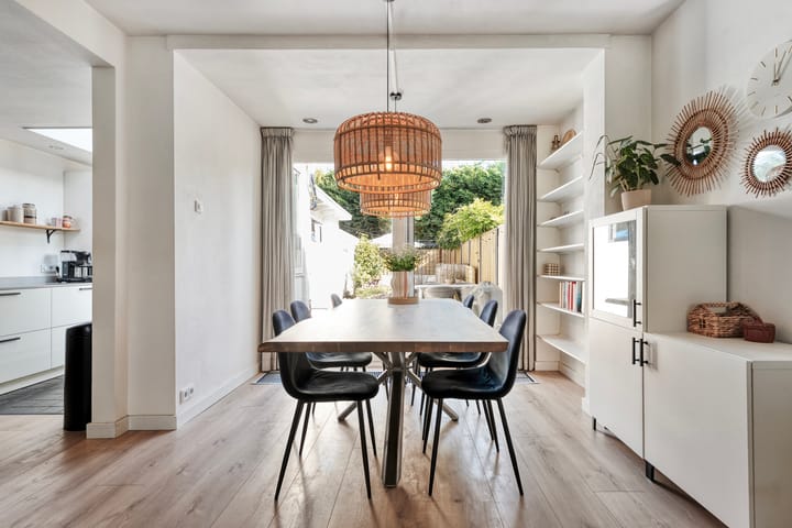 Tussenwoning te koop: Willem Barentszstraat 37, Zwolle